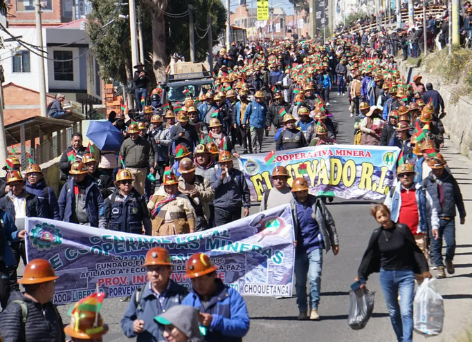 Crisis estructural y giro geopolítico en Bolivia
